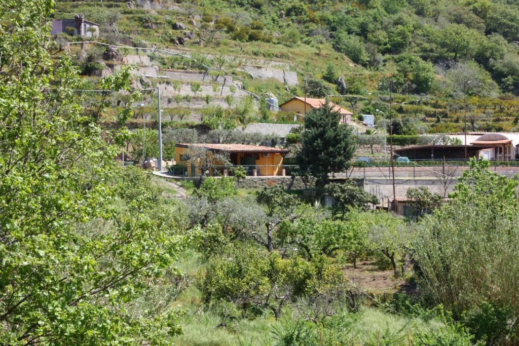 Agriturismo Ghiritina Francavilla di Sicilia Kamer foto